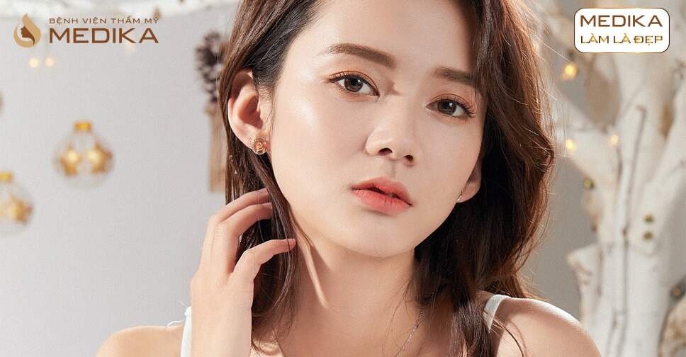 Phun mí mắt mở tròng