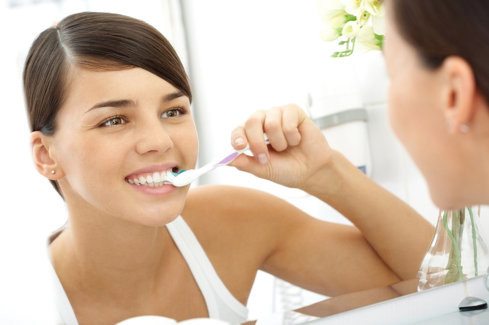 Hàng ngàn bệnh nhân và khách hàng có răng thưa cần bọc sứ