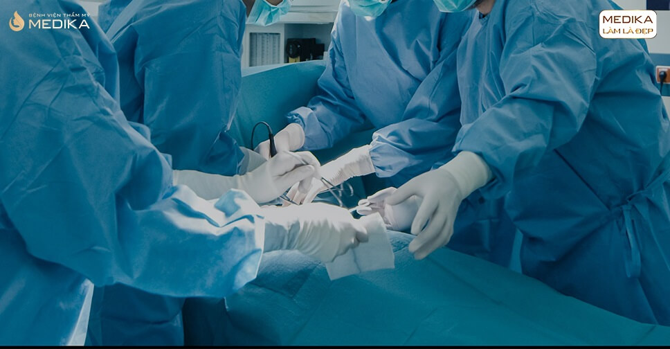 Phẫu thuật ngực hỏng vì sao bởi Bệnh viện thẩm mỹ MEDIKA?
